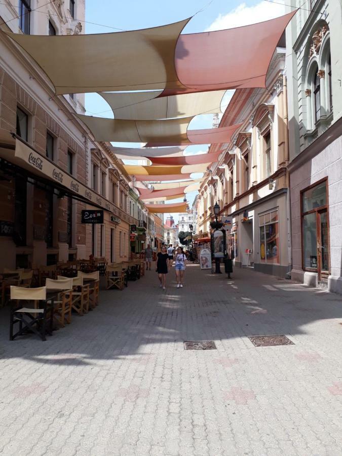 Sunny City Center Pécs Exterior foto
